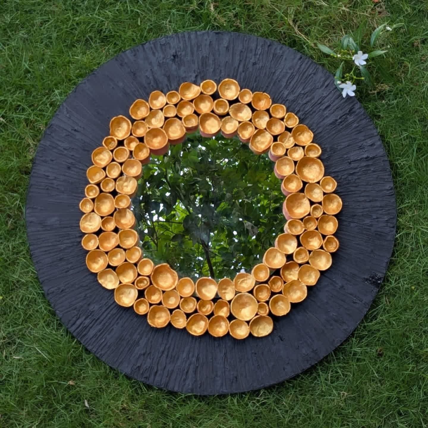 Small Balls Mirror Black Base